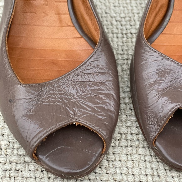 Chie Mihara open toe kitten heel pumps - Picture 12 of 13